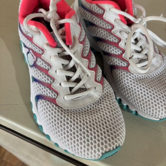 K-swiss Tubes ladies size 7 - Picture 2 of 6